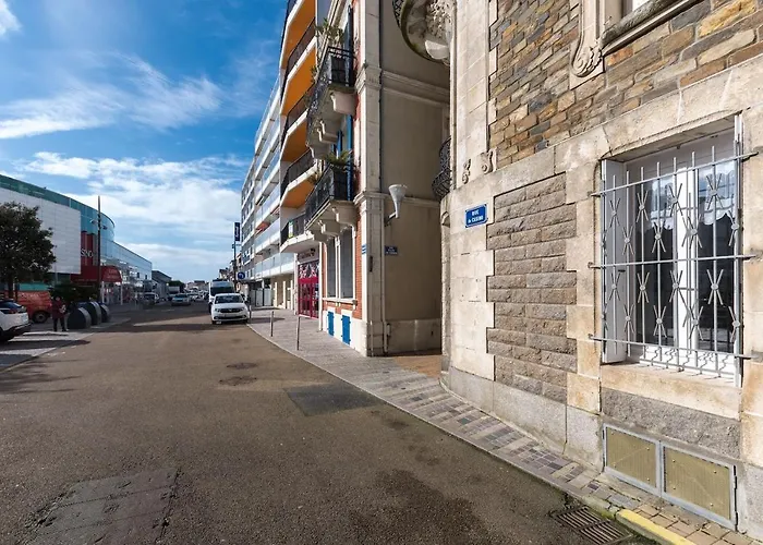 公寓 A 150m De La Grande Plage- 4 Adultes,1 Enfant 莱萨布勒-多洛讷